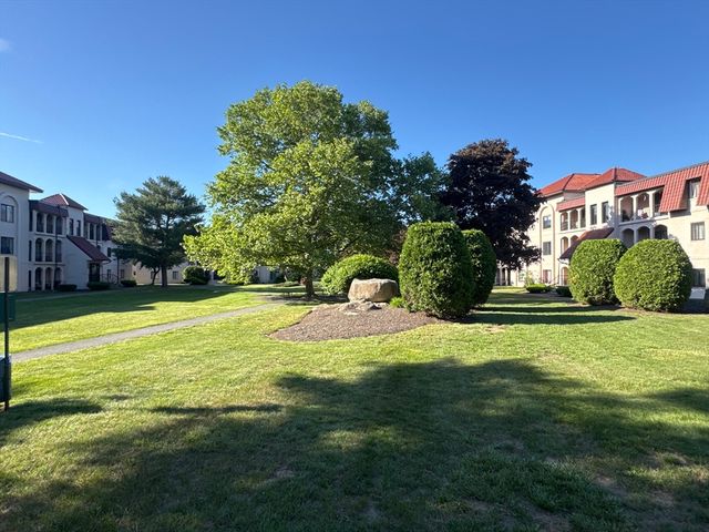 685 Oak St 5-12, Brockton, MA 02301