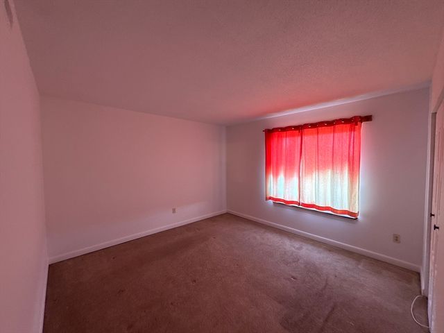 685 Oak St 5-12, Brockton, MA 02301