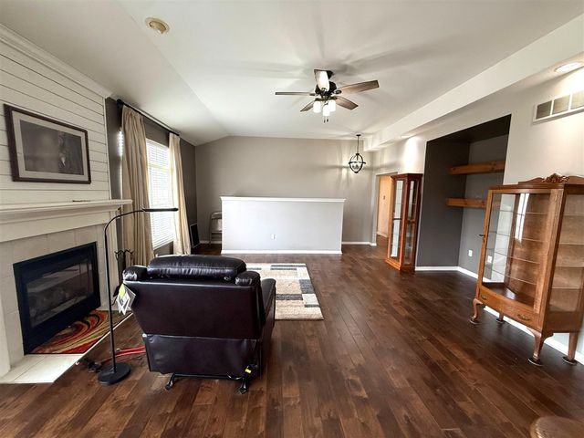 7504 Silver Fox Run, Swartz Creek, MI 48473