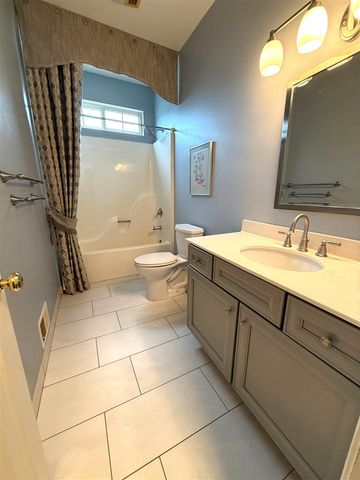 7504 Silver Fox Run, Swartz Creek, MI 48473