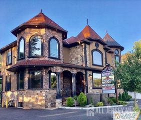1914 Oak Tree Road, Edison, NJ 08820