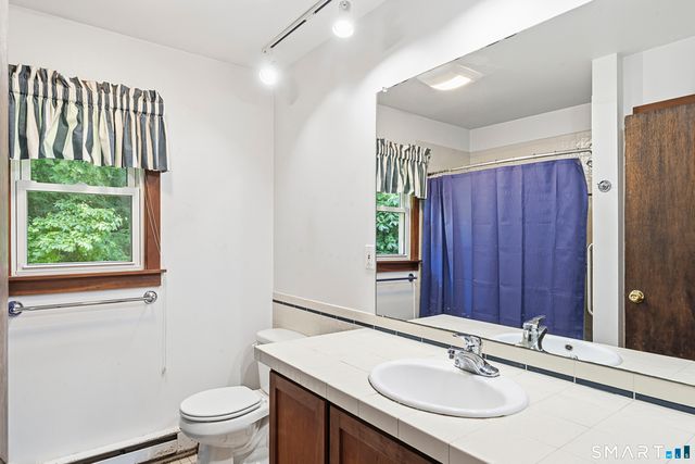 14 Saw Mill Road, Newtown, CT 06470