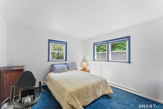 14 Saw Mill Road, Newtown, CT 06470