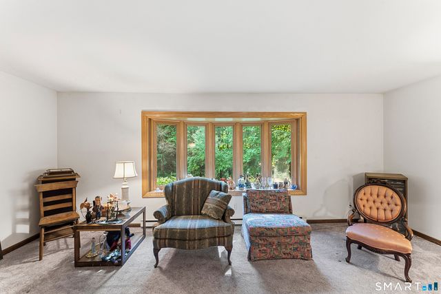 14 Saw Mill Road, Newtown, CT 06470