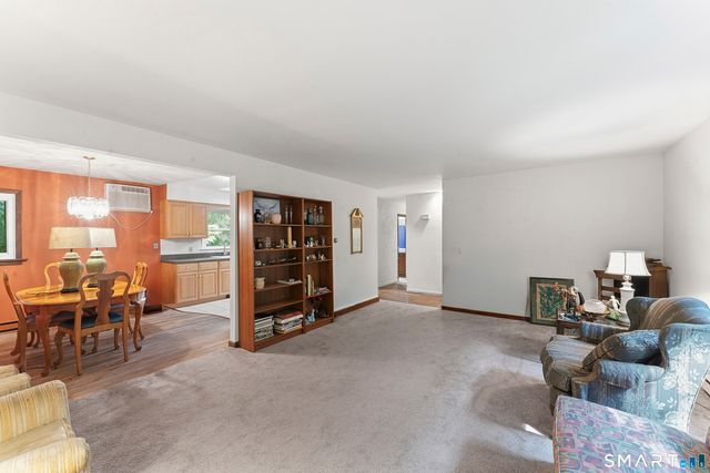 14 Saw Mill Road, Newtown, CT 06470