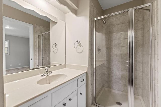 10918 Tracy Avenue, Kansas City, MO 64131