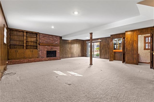 10918 Tracy Avenue, Kansas City, MO 64131