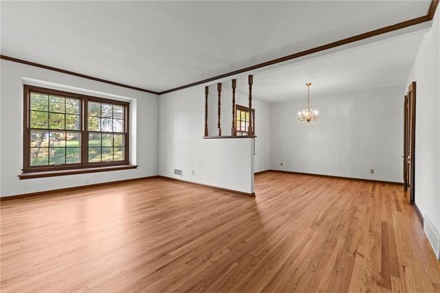 10918 Tracy Avenue, Kansas City, MO 64131