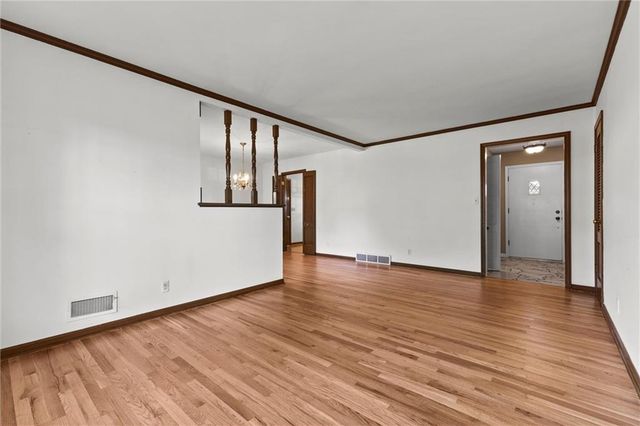 10918 Tracy Avenue, Kansas City, MO 64131