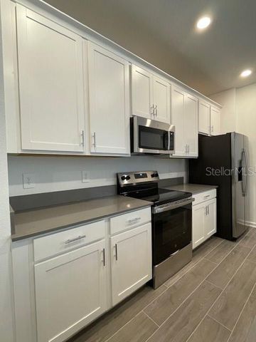 1609 CROSS PRAIRIE PARKWAY, Kissimmee, FL 34744