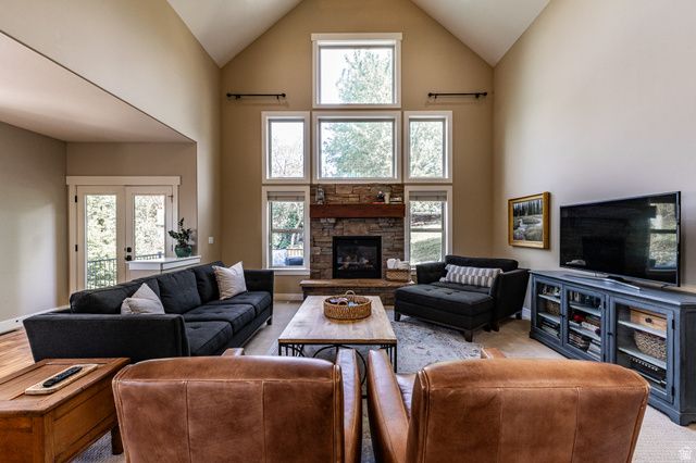 1727 DEER CREST DR, Fruit Heights, UT 84037