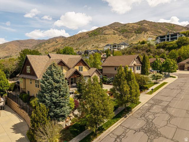 1727 DEER CREST DR, Fruit Heights, UT 84037