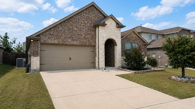800 Goldenrod Lane, Princeton, TX 75407