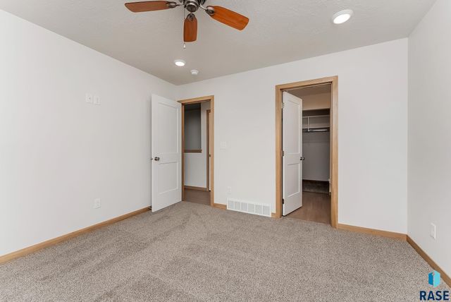 1912 E 71st St N Street N, Sioux Falls, SD 57104