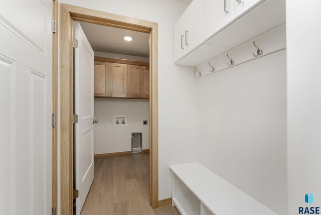 1912 E 71st St N Street N, Sioux Falls, SD 57104