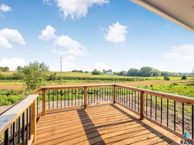 1912 E 71st St N Street N, Sioux Falls, SD 57104