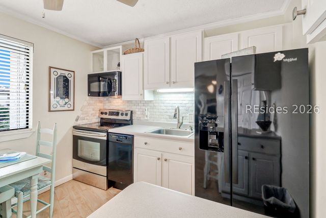 23 S Forest Beach Dr Apt 308, Hilton Head Island, SC 29928