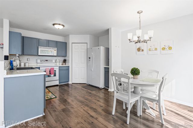 3070 Elk Creek Drive, Clayton Charter Township, MI 48473