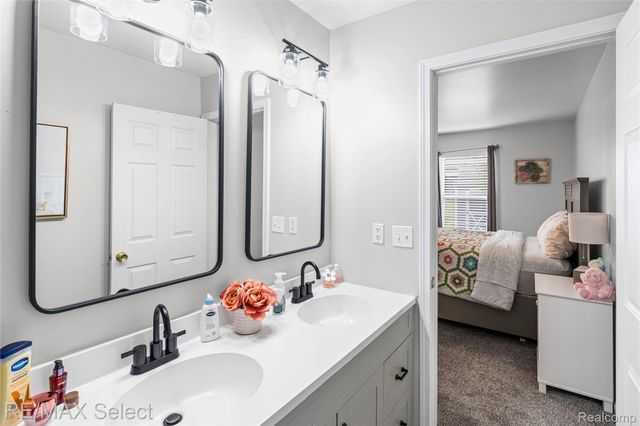 3070 Elk Creek Drive, Clayton Charter Township, MI 48473