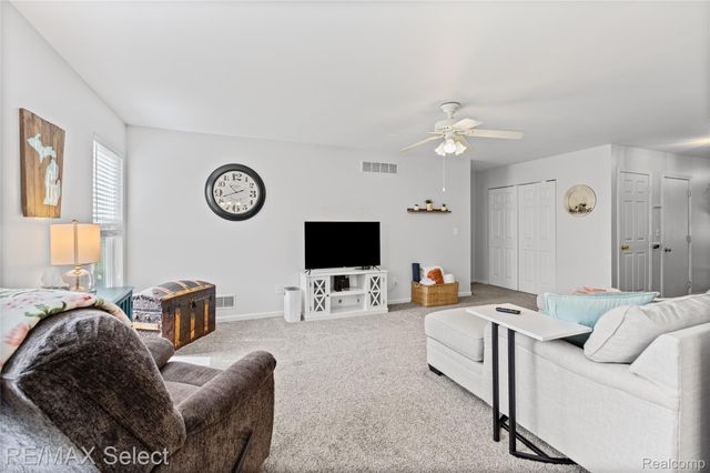 3070 Elk Creek Drive, Clayton Charter Township, MI 48473