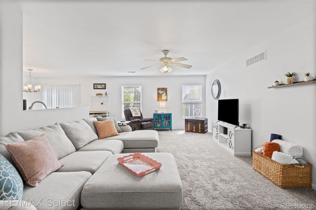 3070 Elk Creek Drive, Clayton Charter Township, MI 48473