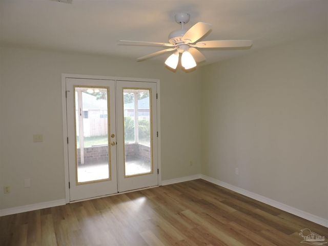 372 Mizzen Ln, Pensacola, FL 32507