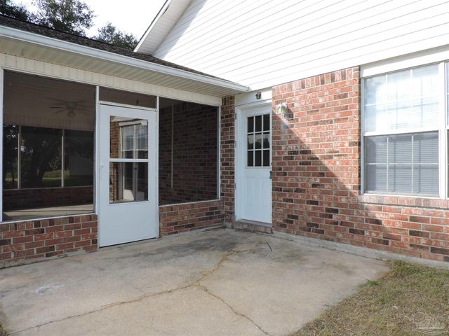 372 Mizzen Ln, Pensacola, FL 32507