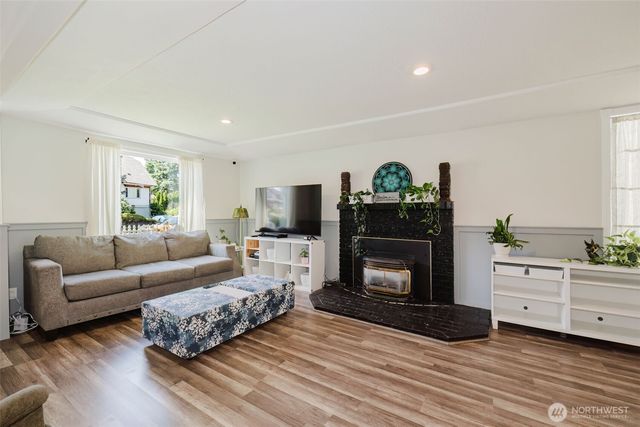 918 Ellinor Avenue, Shelton, WA 98584
