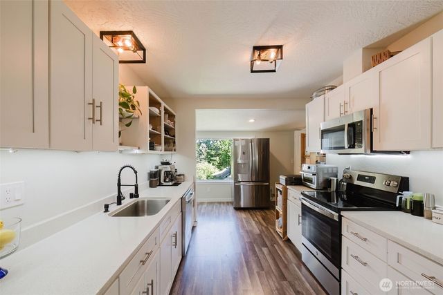 918 Ellinor Avenue, Shelton, WA 98584