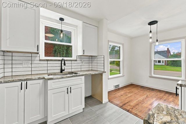 18410 Mark Twain Street, Detroit, MI 48235