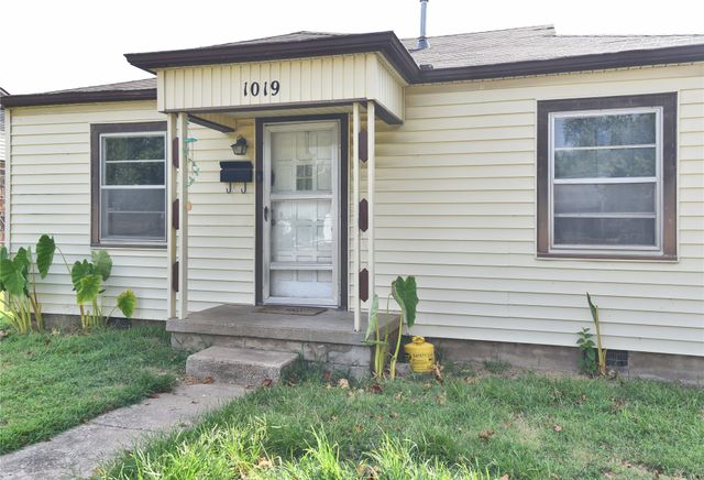 1019 N Wilson Avenue, Sand Springs, OK 74063