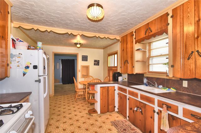 1019 N Wilson Avenue, Sand Springs, OK 74063