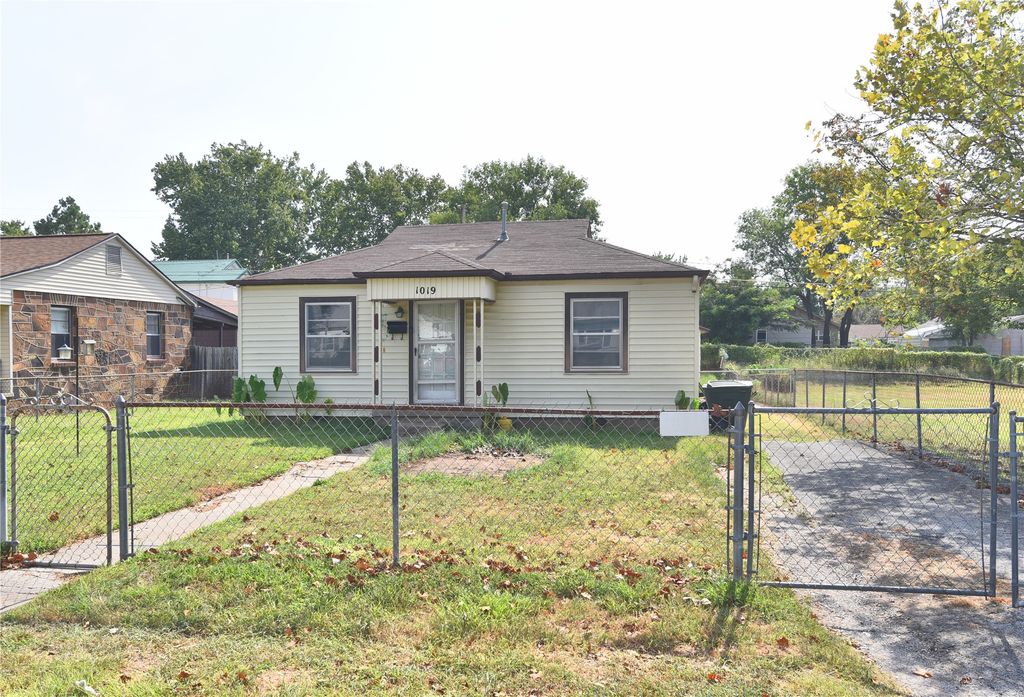 1019 N Wilson Avenue, Sand Springs, OK 74063