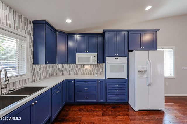 12448 N 76TH Street, Scottsdale, AZ 85260