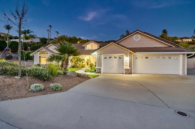 320 Jonah Rd, Escondido, CA 92027