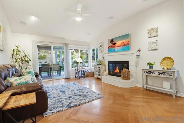 320 Jonah Rd, Escondido, CA 92027