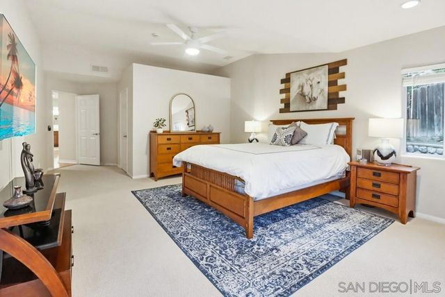 320 Jonah Rd, Escondido, CA 92027