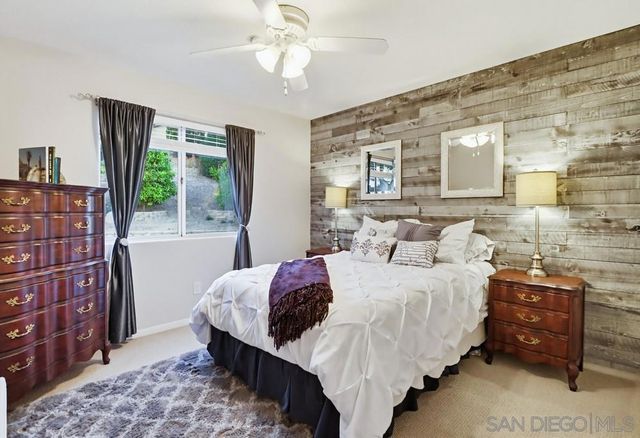 320 Jonah Rd, Escondido, CA 92027