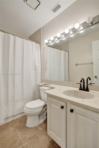 3897 N Carambola Cir N 29127, Coconut Creek, FL 33066