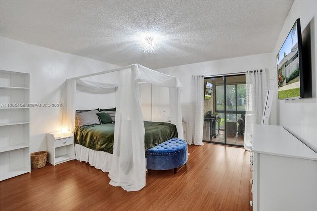 3897 N Carambola Cir N 29127, Coconut Creek, FL 33066