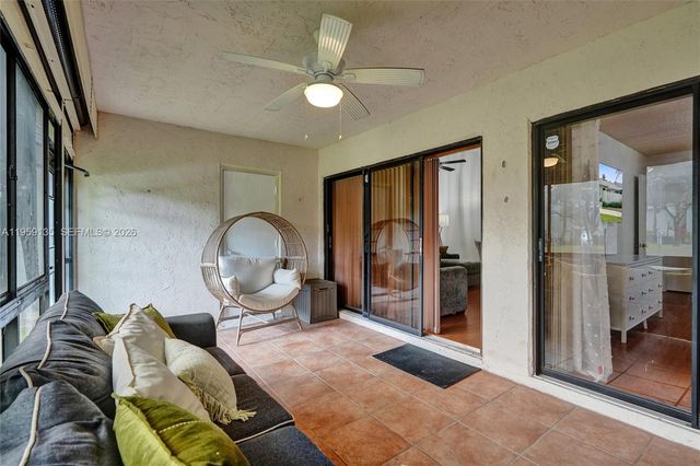 3897 N Carambola Cir N 29127, Coconut Creek, FL 33066