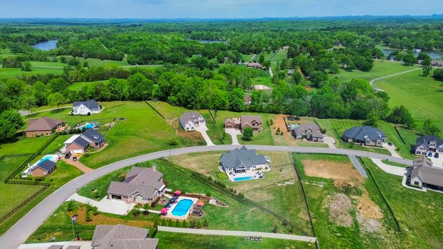 1217 Ballentrace Blvd, Lebanon, TN 37087