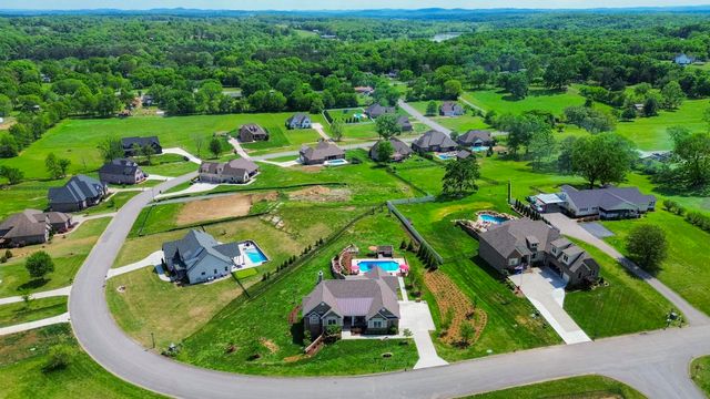 1217 Ballentrace Blvd, Lebanon, TN 37087