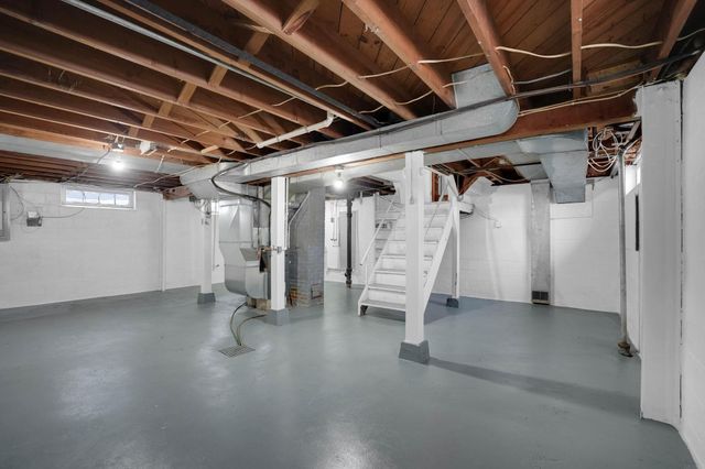 2523 Cedar Heights Drive, Cedar Falls, IA 50613