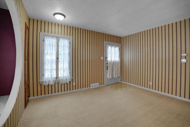 2523 Cedar Heights Drive, Cedar Falls, IA 50613