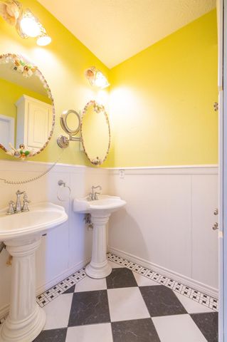 1991 Gulf Street, Crystal Beach, TX 77650