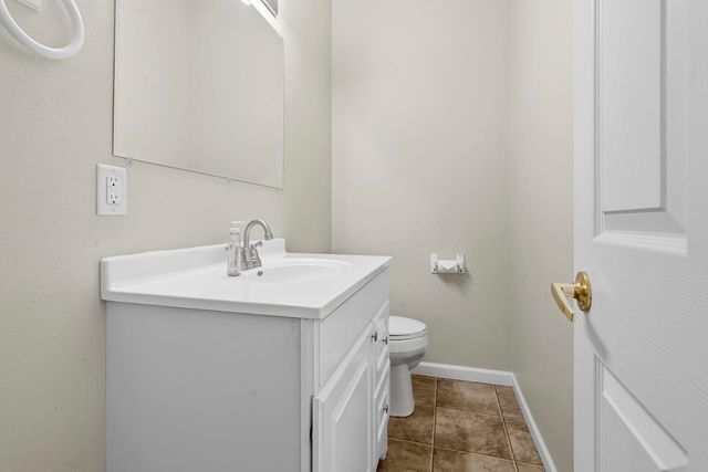 109 6th St. NW, Minot, ND 58703