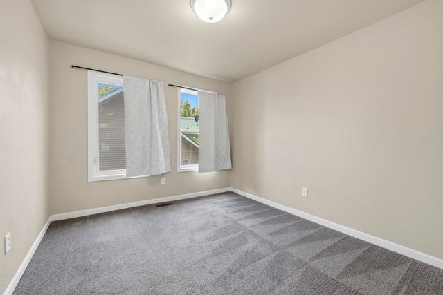 109 6th St. NW, Minot, ND 58703