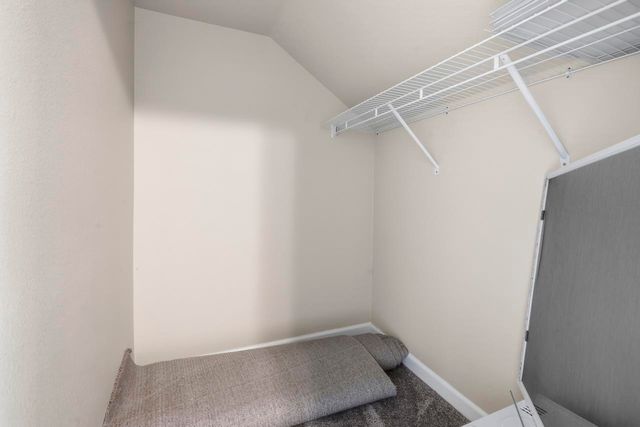 109 6th St. NW, Minot, ND 58703