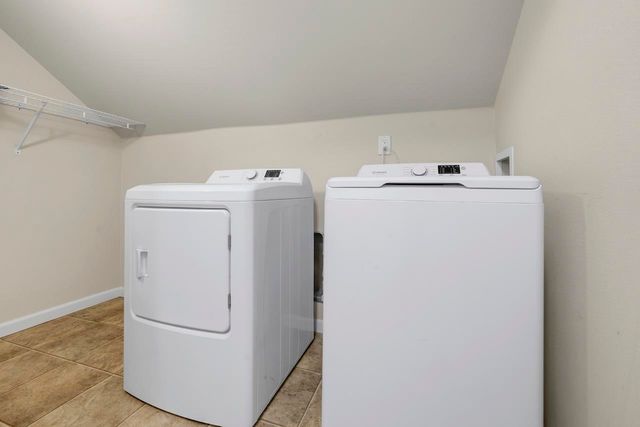 109 6th St. NW, Minot, ND 58703
